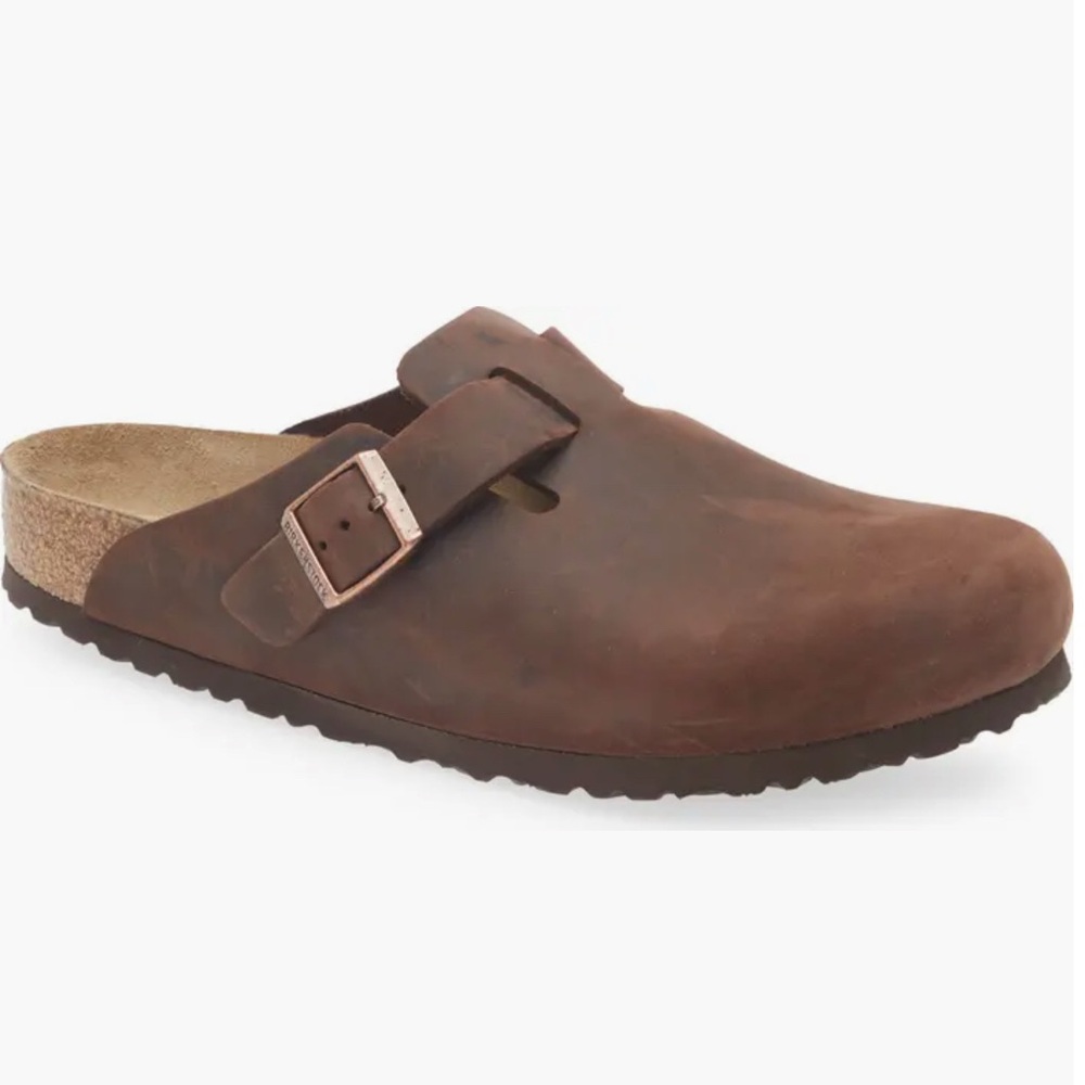 Birkenstock clogs for men. Walnut brown.